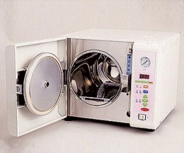 高圧蒸気滅菌器HF-220