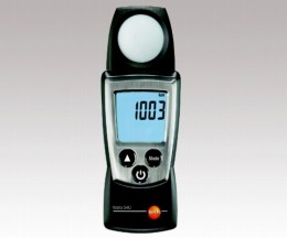 ポータブル照度計　testo540